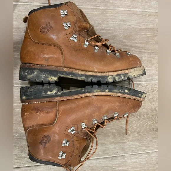 Dexter Hiking Boots - Picture 13 of 15